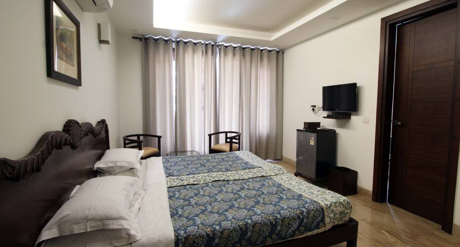 C 29 Service Apartment, New Delhi 5